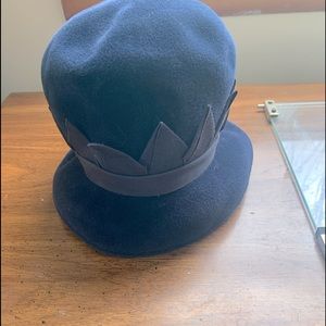 ᐯƖᑎƬᗩGƐ HᗩƬ